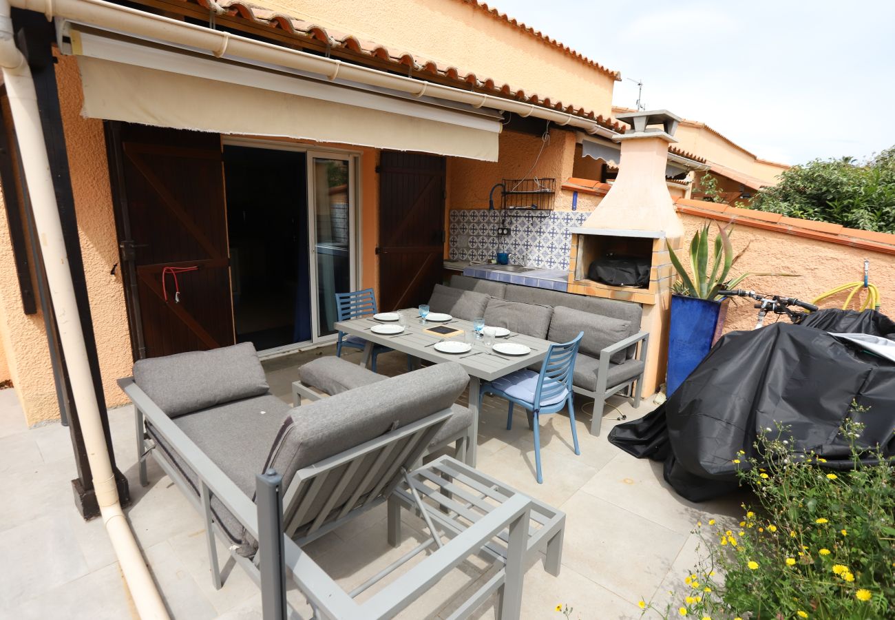 Maison à Saint-Cyprien -  Maison dans résidence avec piscine 3 chambres à St Cyprien