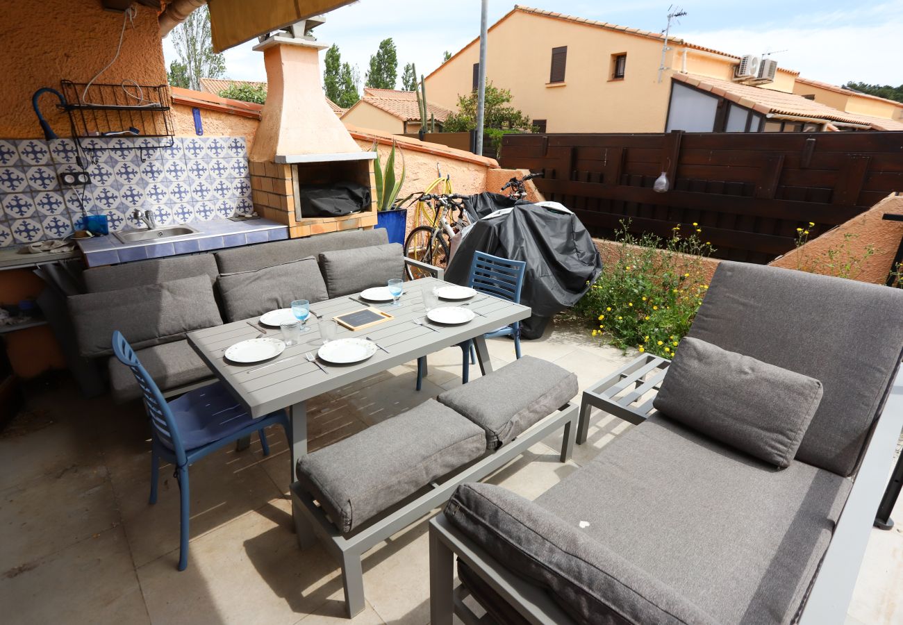 Maison à Saint-Cyprien -  Maison dans résidence avec piscine 3 chambres à St Cyprien