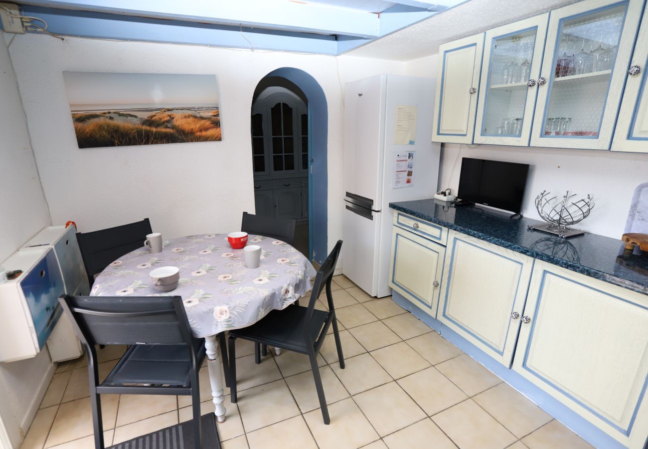 Maison à Saint-Cyprien -  Maison dans résidence avec piscine 3 chambres à St Cyprien