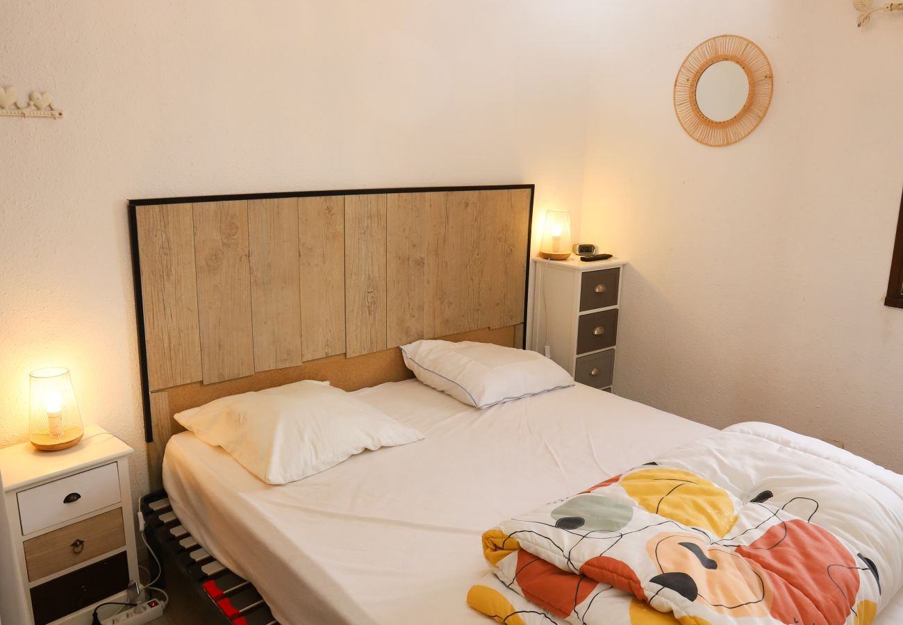 Maison à Saint-Cyprien -  Maison dans résidence avec piscine 3 chambres à St Cyprien