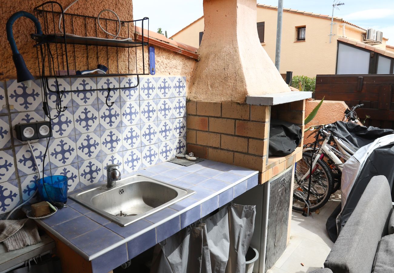 Maison à Saint-Cyprien -  Maison dans résidence avec piscine 3 chambres à St Cyprien
