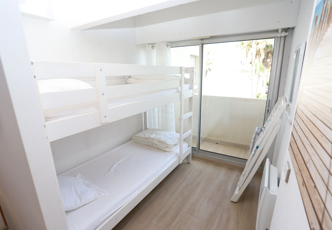 Appartement à Saint-Cyprien - Appartement vue mer accès plage et piscine 3 étoiles à St Cyprien