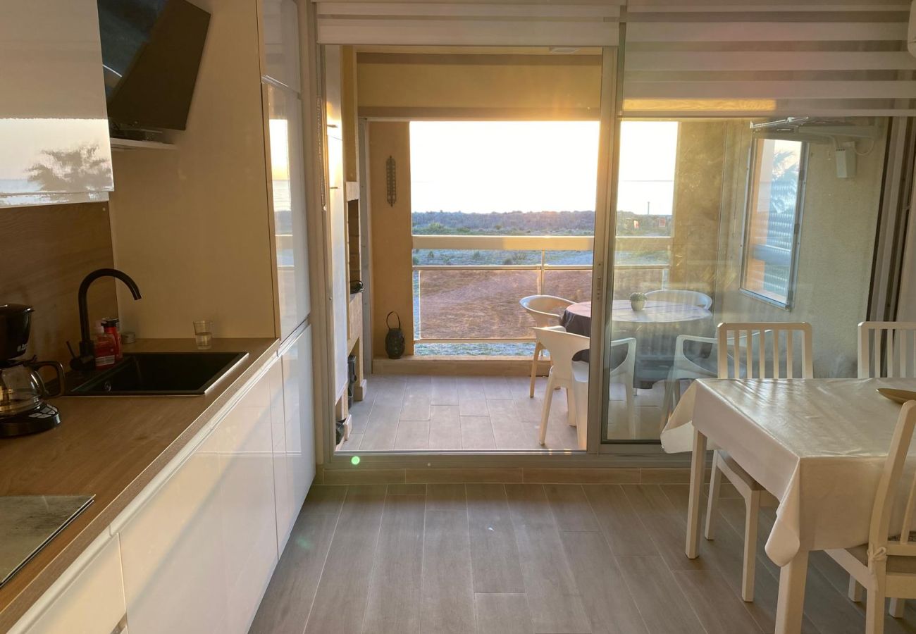 Appartement à Saint-Cyprien - Appartement Vue mer accès plage et piscine 3 étoiles à St Cyprien
