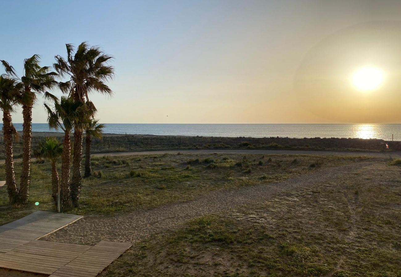 Appartement à Saint-Cyprien - Appartement Vue mer accès plage et piscine 3 étoiles à St Cyprien