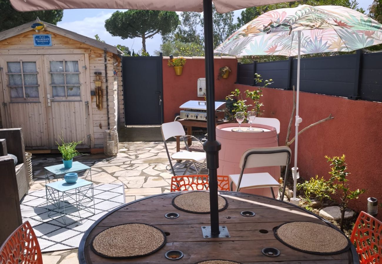 Maison à Saint-Cyprien - Maison avec grande terrasse proche du port! à St Cyprien