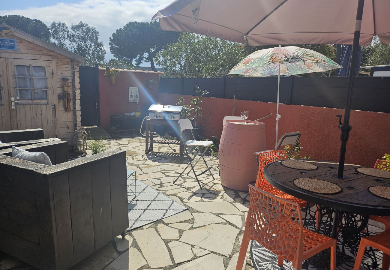 Maison à Saint-Cyprien - Maison avec grande terrasse proche du port! à St Cyprien
