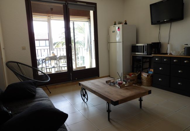 Appartement à Saint-Cyprien - Studio moderne et confortable proche du port de St Cyprien