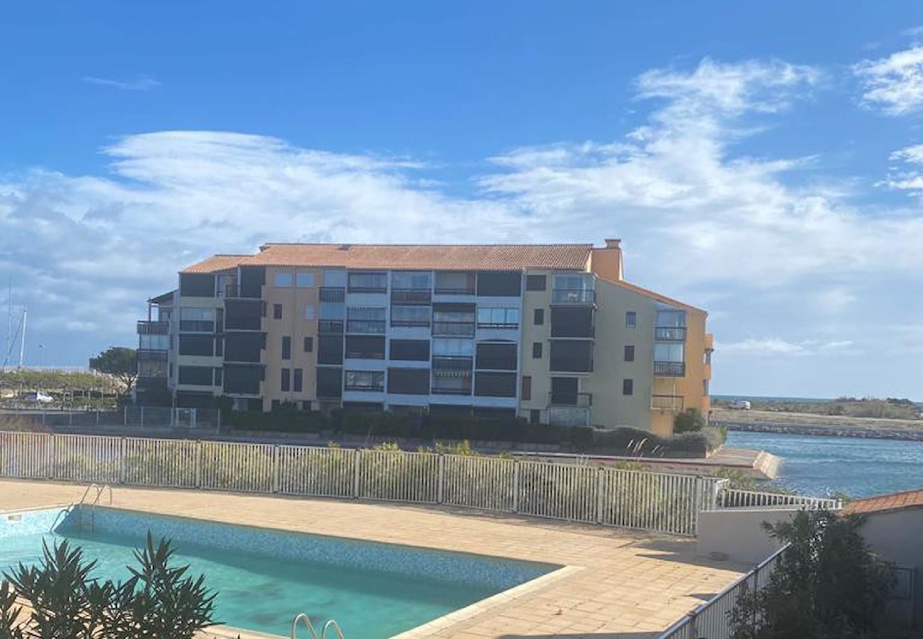 Appartement à Saint-Cyprien - Grand studio cabine  avec piscine à St Cyprien