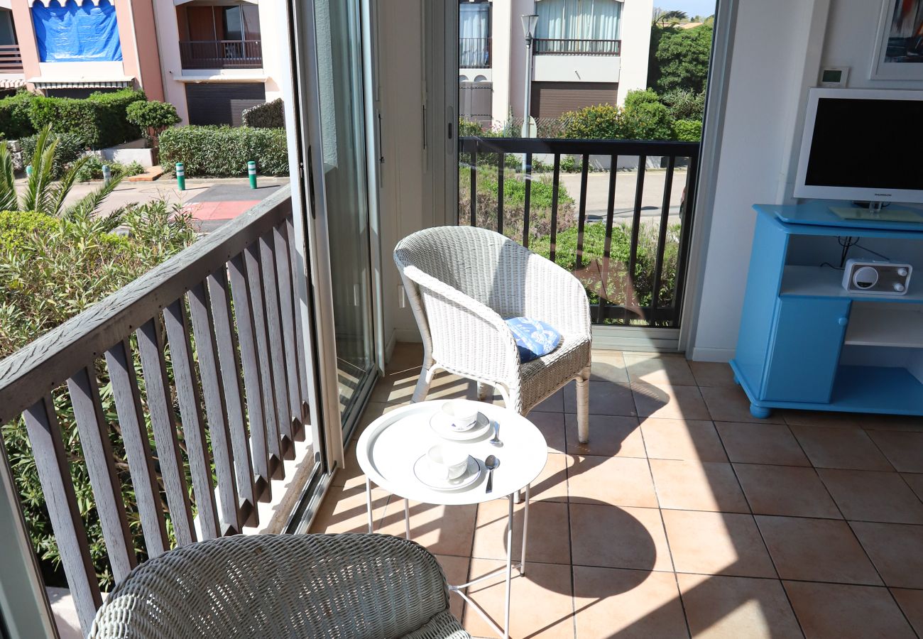Appartement à Saint-Cyprien - Grand studio cabine  avec piscine à St Cyprien
