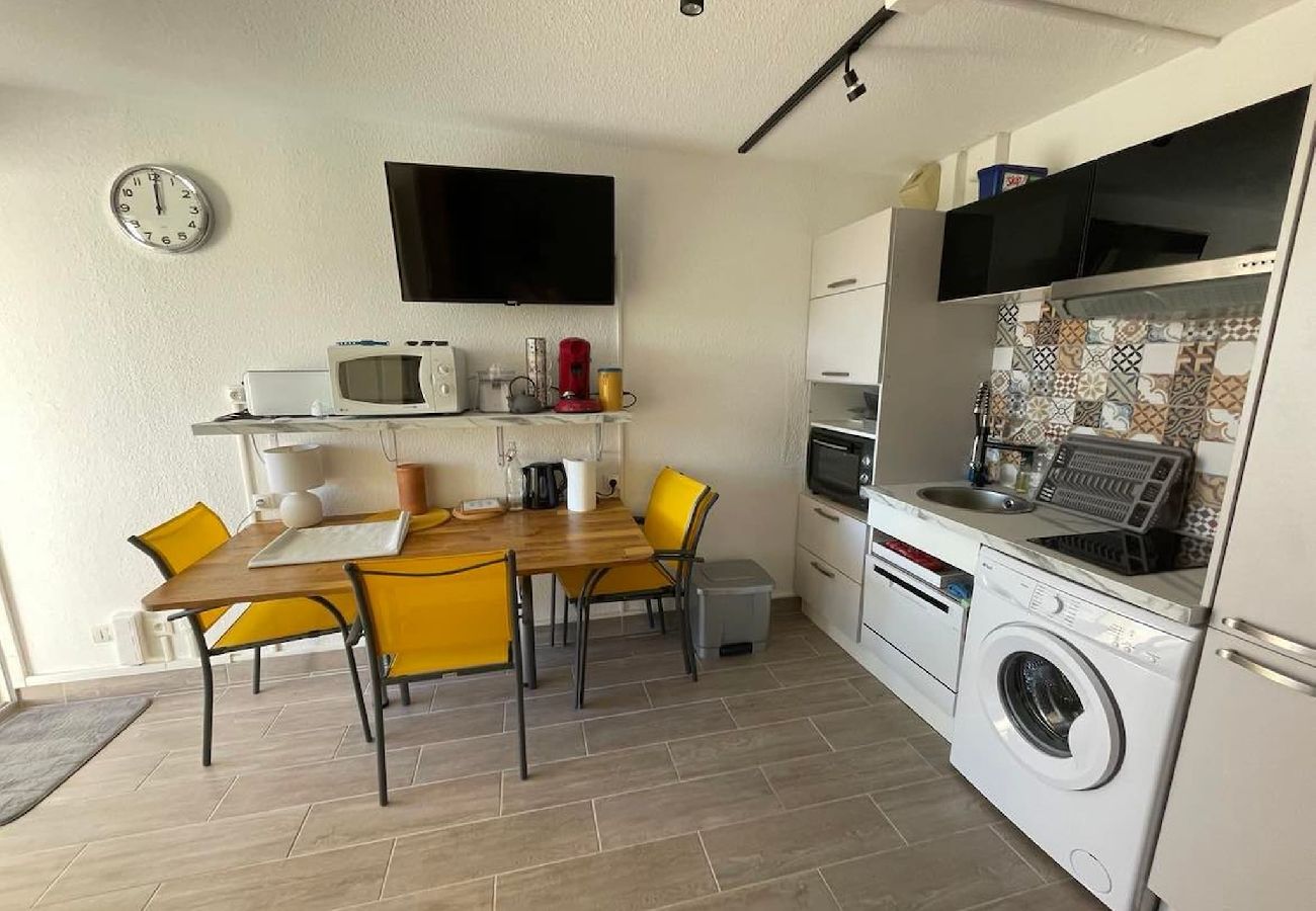 Appartement à Saint-Cyprien - Petit paradis avec piscine et plage, wifi ,clim et 2vélos!