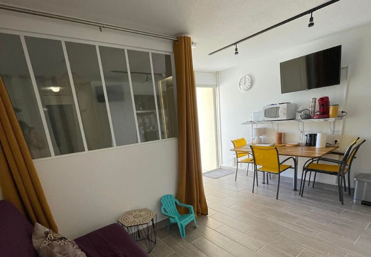 Appartement à Saint-Cyprien - Petit paradis avec piscine et plage, wifi ,clim et 2vélos!