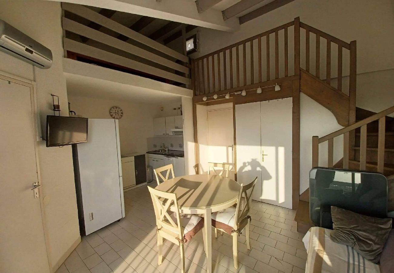 Appartement à Saint-Cyprien - Appart mezzanine avec balcon et piscine !