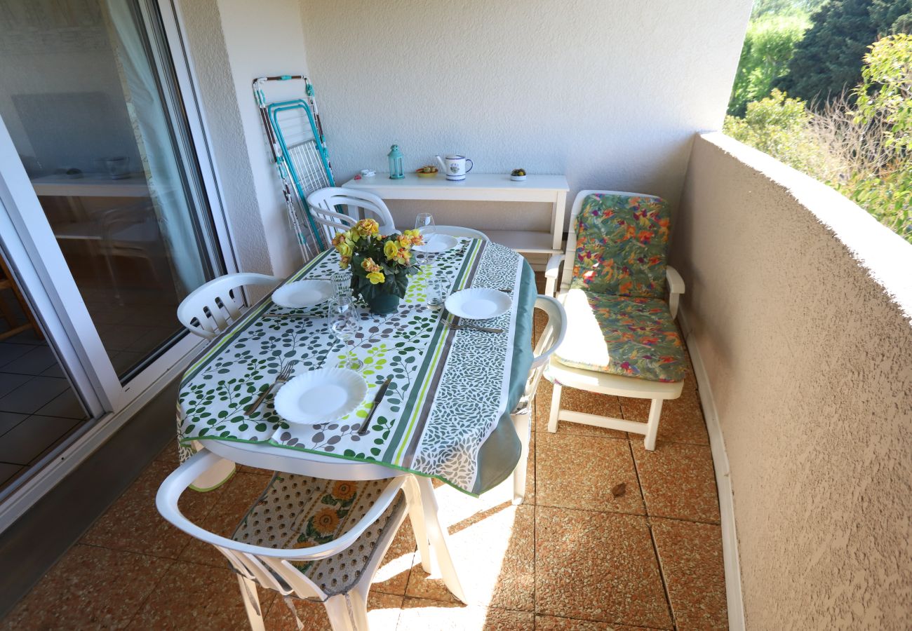 Résidence à Saint-Cyprien - T2 Pierres de Jade avec piscine ouverte et wifi!