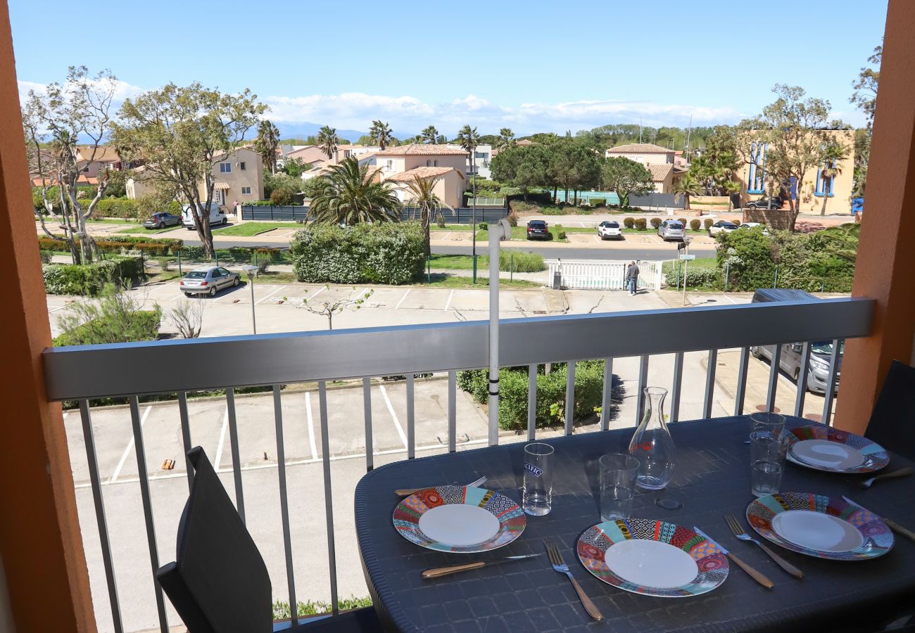 Appartement à Saint-Cyprien - St Cyprien Charmant appartement T2 avec Balcon et piscine en bord de plage