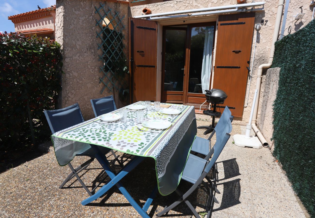 Maison à Saint-Cyprien - St Cyprien climatisée avec belle terrasse proche port 