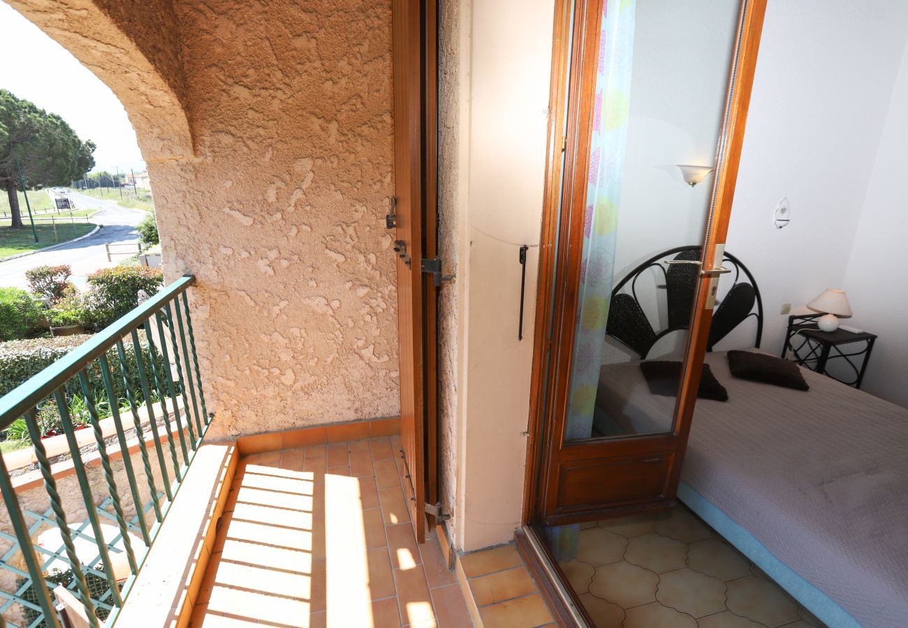 Maison à Saint-Cyprien - St Cyprien climatisée avec belle terrasse proche port 