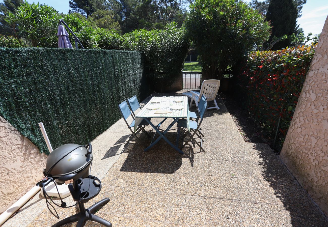 Maison à Saint-Cyprien - St Cyprien climatisée avec belle terrasse proche port 