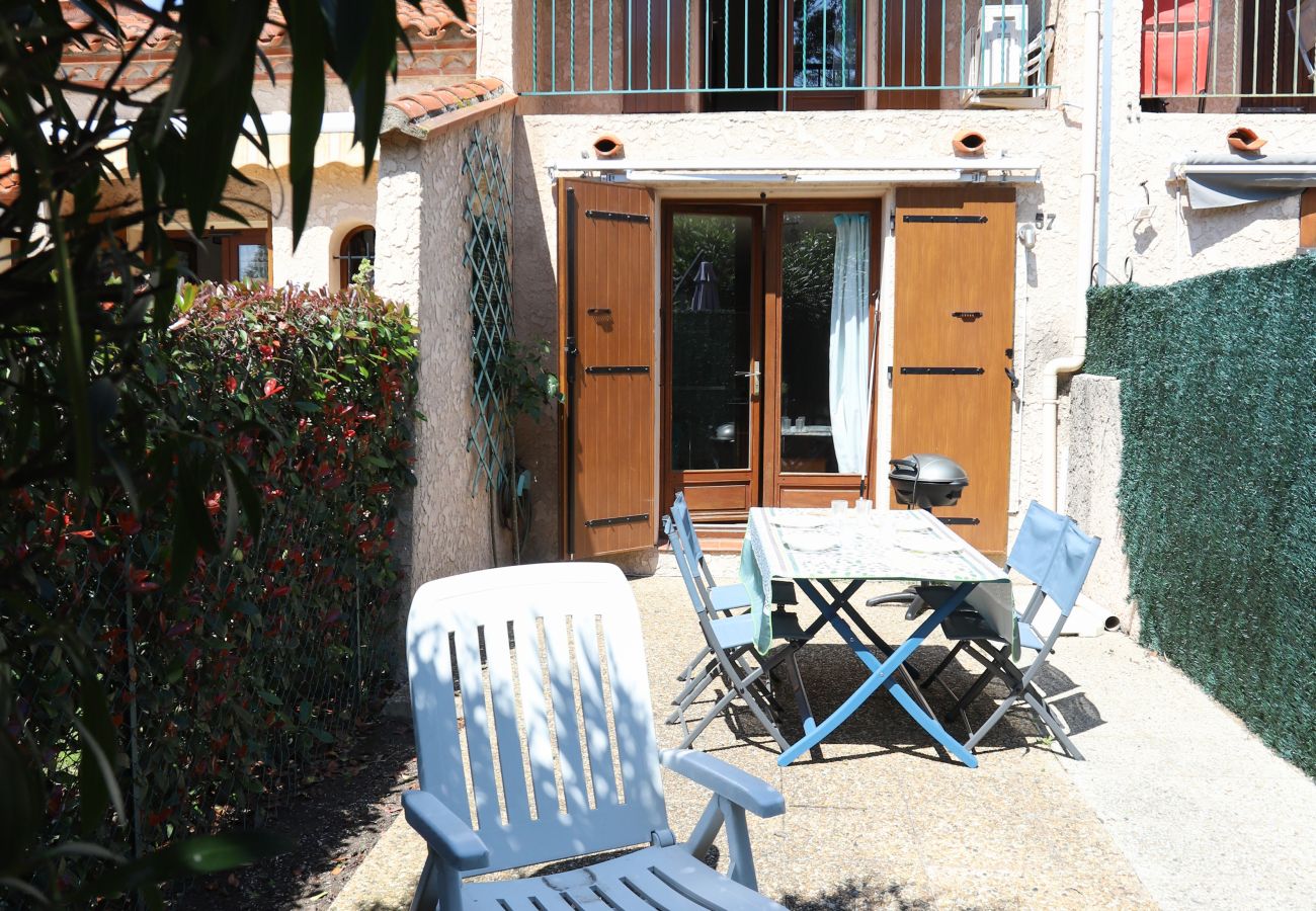 Maison à Saint-Cyprien - St Cyprien climatisée avec belle terrasse proche port 