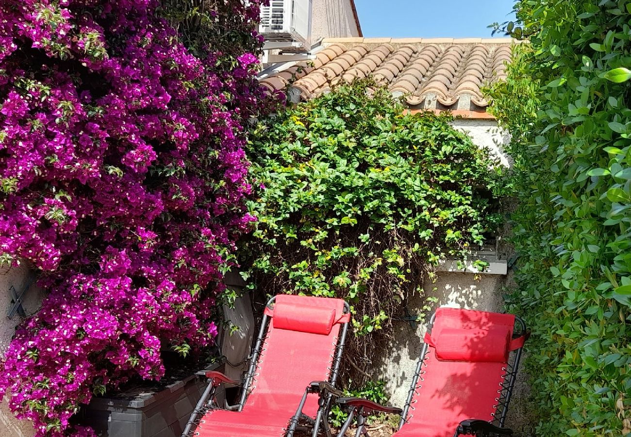 Maison à Saint-Cyprien - Maison fleurie quartier calme proche des plages 