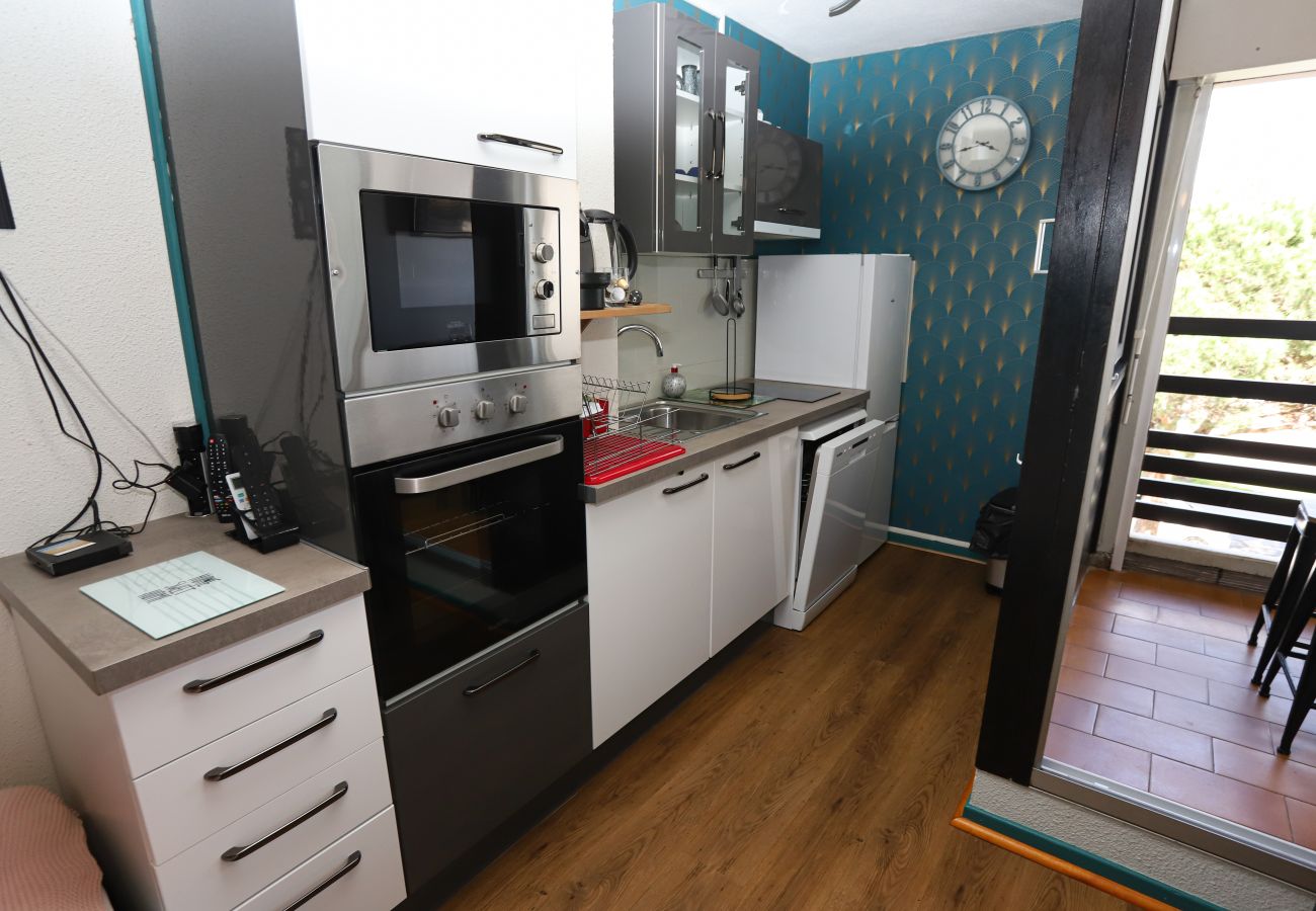 Studio à Saint-Cyprien - ST CYP PLAGE STUDIO rénové ,clim, wifi, parking 
