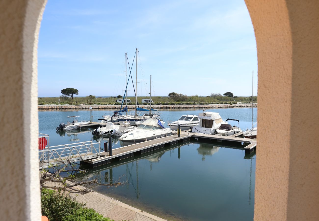 Maison à Saint-Cyprien - ST CYPRIEN Maison sur la Marina, coup de cœur assuré ! 