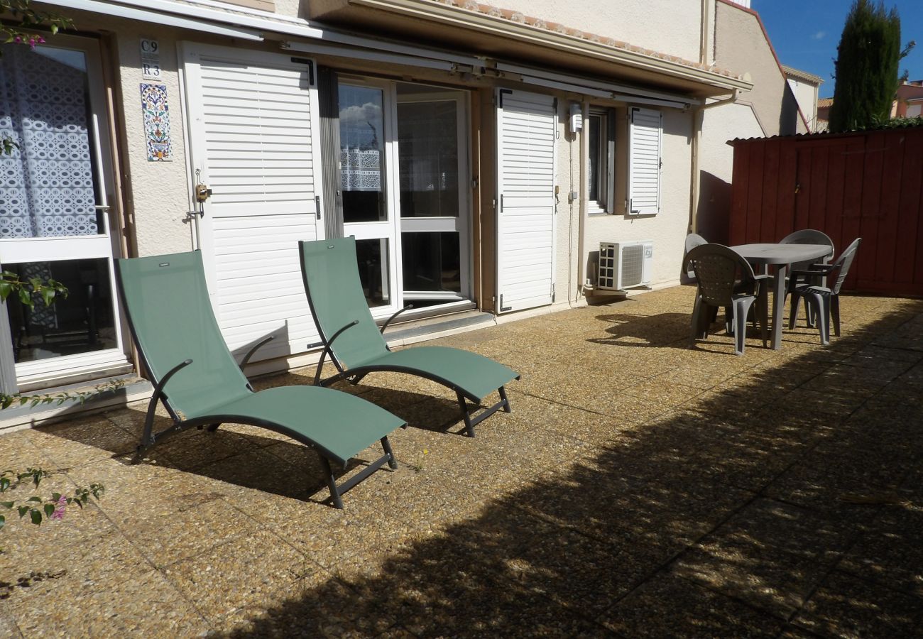 Appartement à Saint-Cyprien - T3 climatisé avec grande terrasse / 2  vélos dispo à St Cyprien