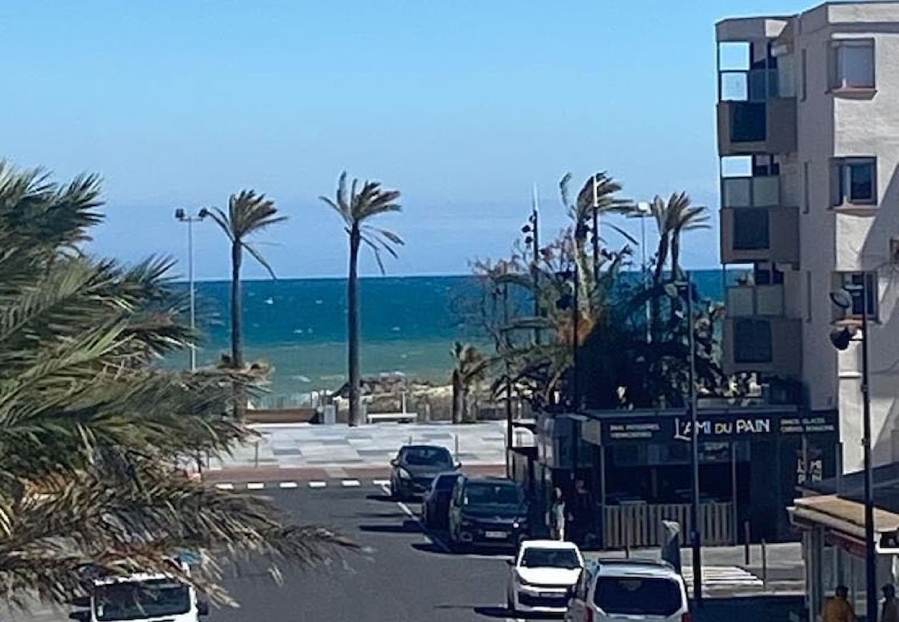 Appartement à Saint-Cyprien - Saint cyp plage,Coup de cœur vue sur la mer !