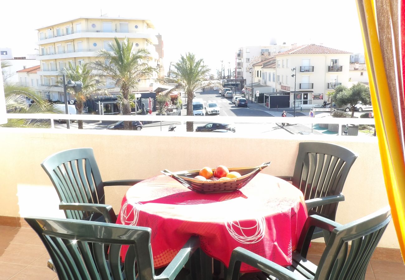 Appartement à Saint-Cyprien - Saint cyp plage,Coup de cœur vue sur la mer !