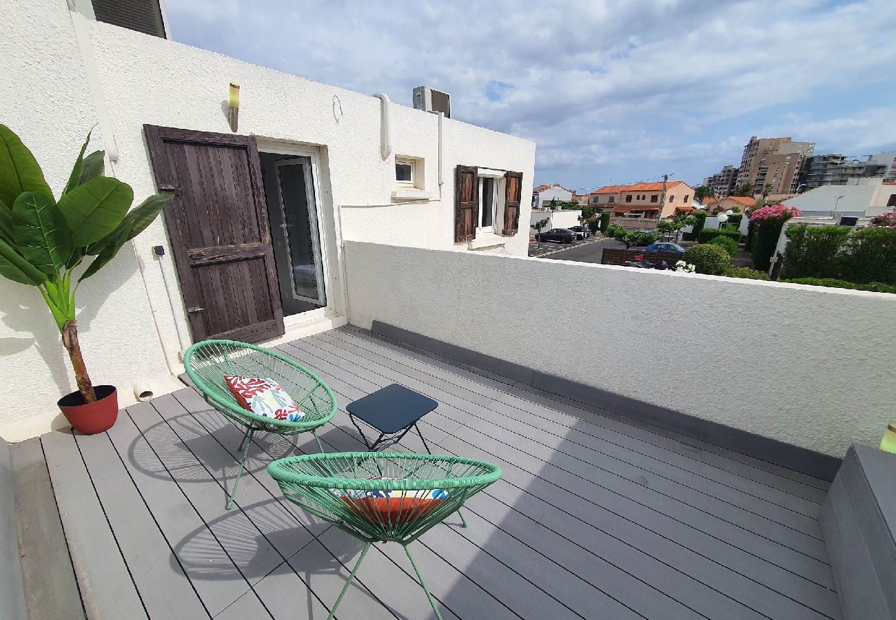 Terrasse Détente Canet En Roussillon. L'Intendance SAS