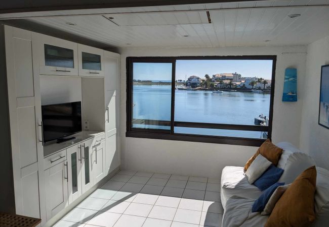 Appartement à Saint-Cyprien - St Cyprien magnifique appart 4 p vue sur la Marina avec piscine