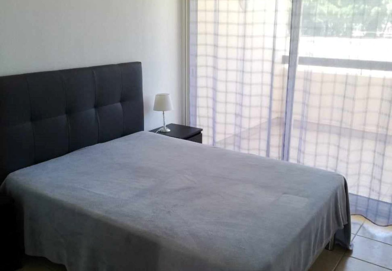 Appartement à Saint-Cyprien - APPARTEMENT T3 AVEC TERRASSES ET PISCINE SAINT CYPRIEN