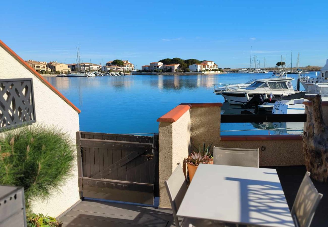 Appartement à Saint-Cyprien - St cyprien superbe appart 4 pers vue sur la Marina