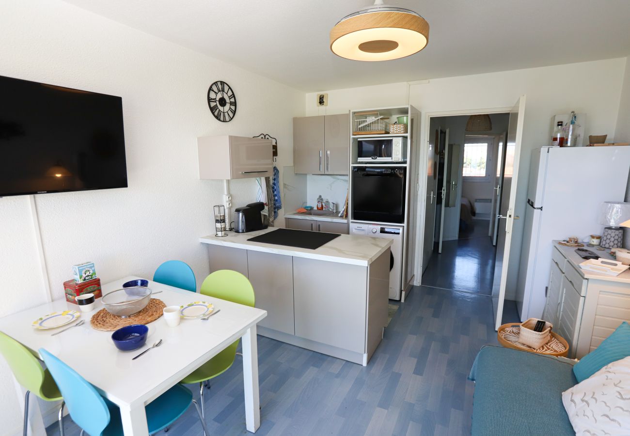 Appartement à Saint-Cyprien - St cyprien appart vue mer 2/4 personnes avec piscine