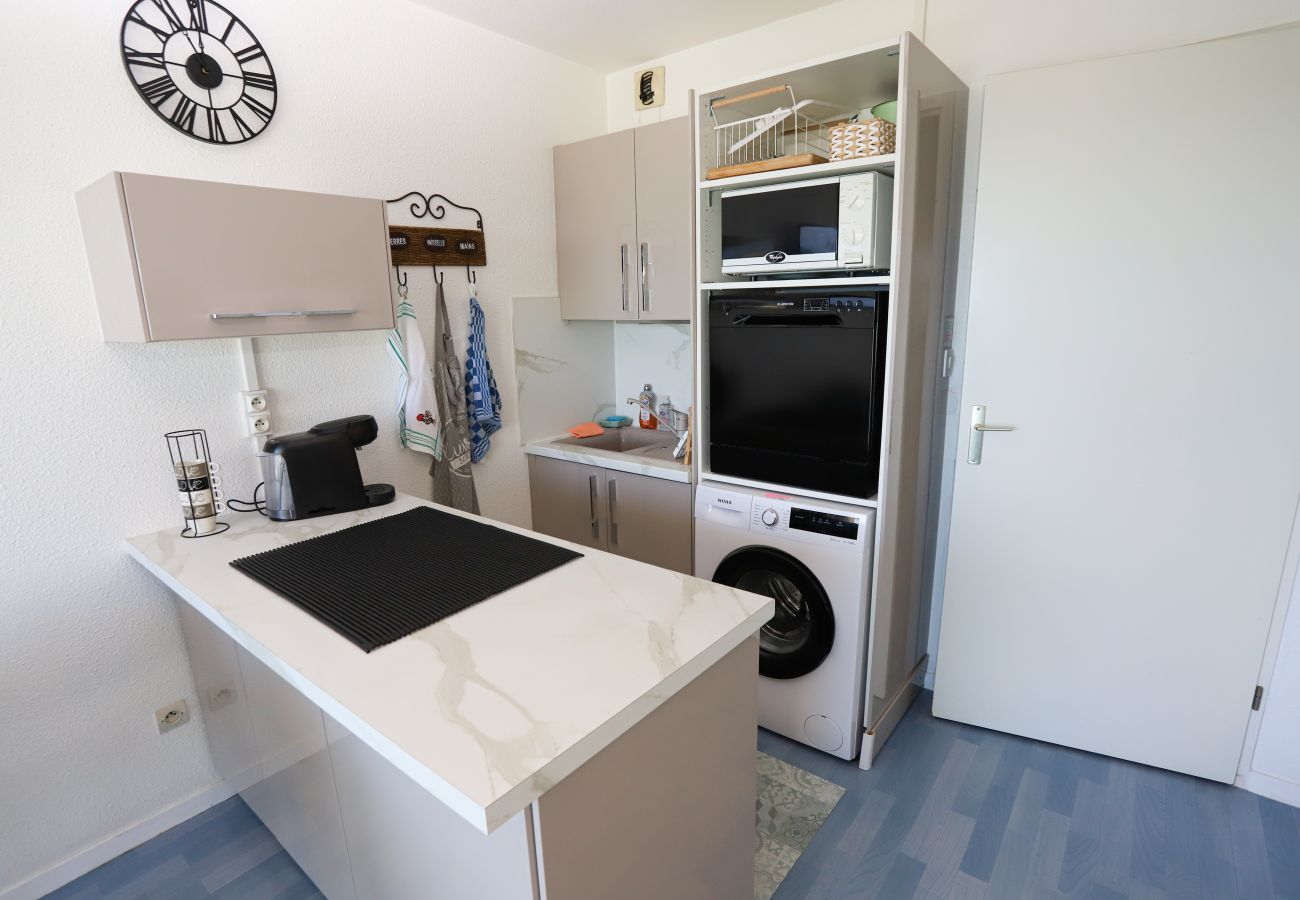 Appartement à Saint-Cyprien - St cyprien appart vue mer 2/4 personnes avec piscine