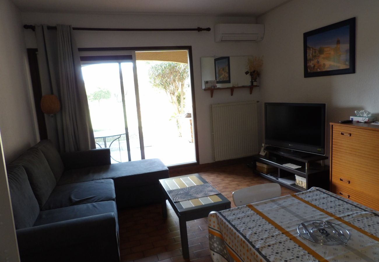 Appartement à Saint-Cyprien - Rez de jardin 4 personnes avec terrasse au golf de St Cyprien