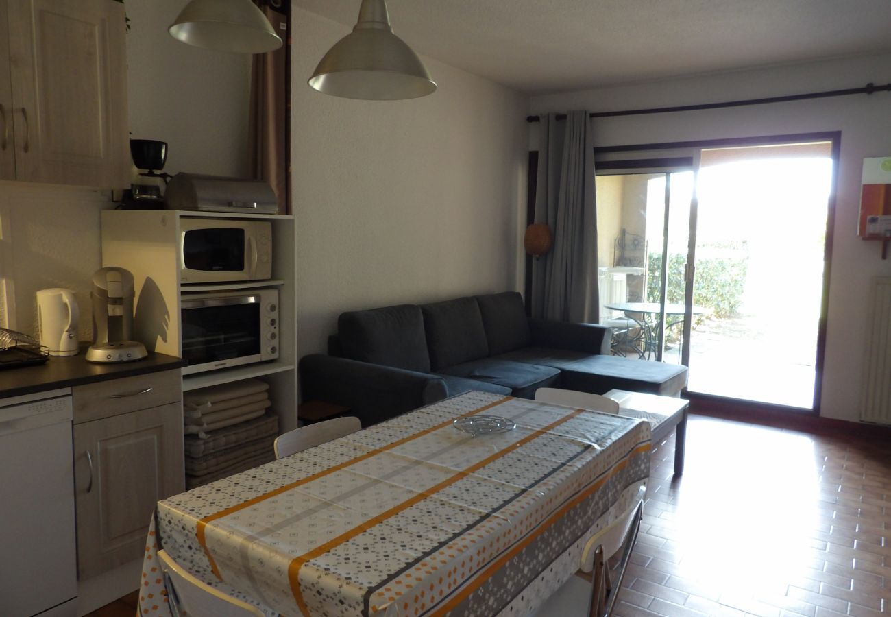 Appartement à Saint-Cyprien - Rez de jardin 4 personnes avec terrasse au golf de St Cyprien