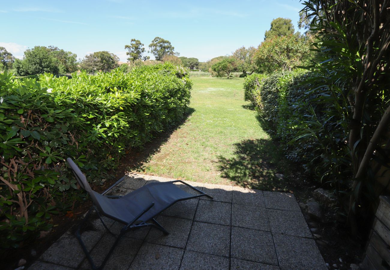 Appartement à Saint-Cyprien - Rez de jardin 4 personnes avec terrasse au golf de St Cyprien