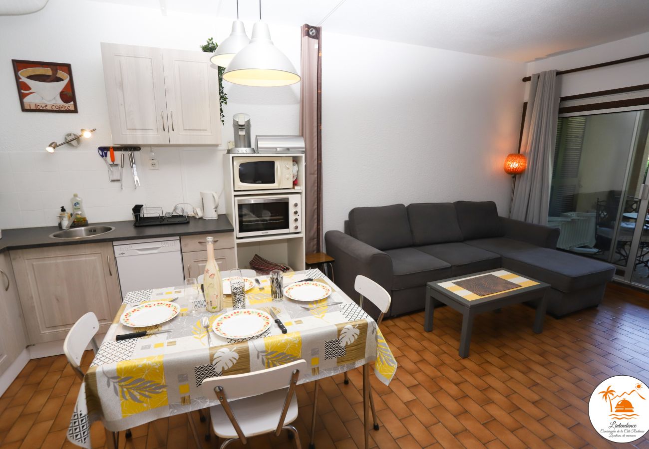 Appartement à Saint-Cyprien - Rez de jardin 4 personnes avec terrasse au golf de St Cyprien