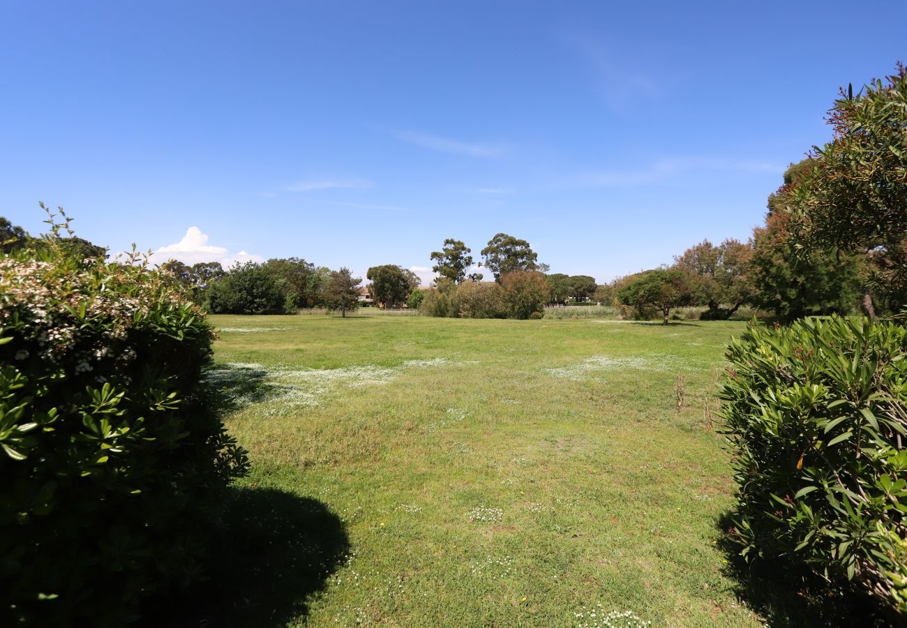 Appartement à Saint-Cyprien - Rez de jardin 4 personnes avec terrasse au golf de St Cyprien