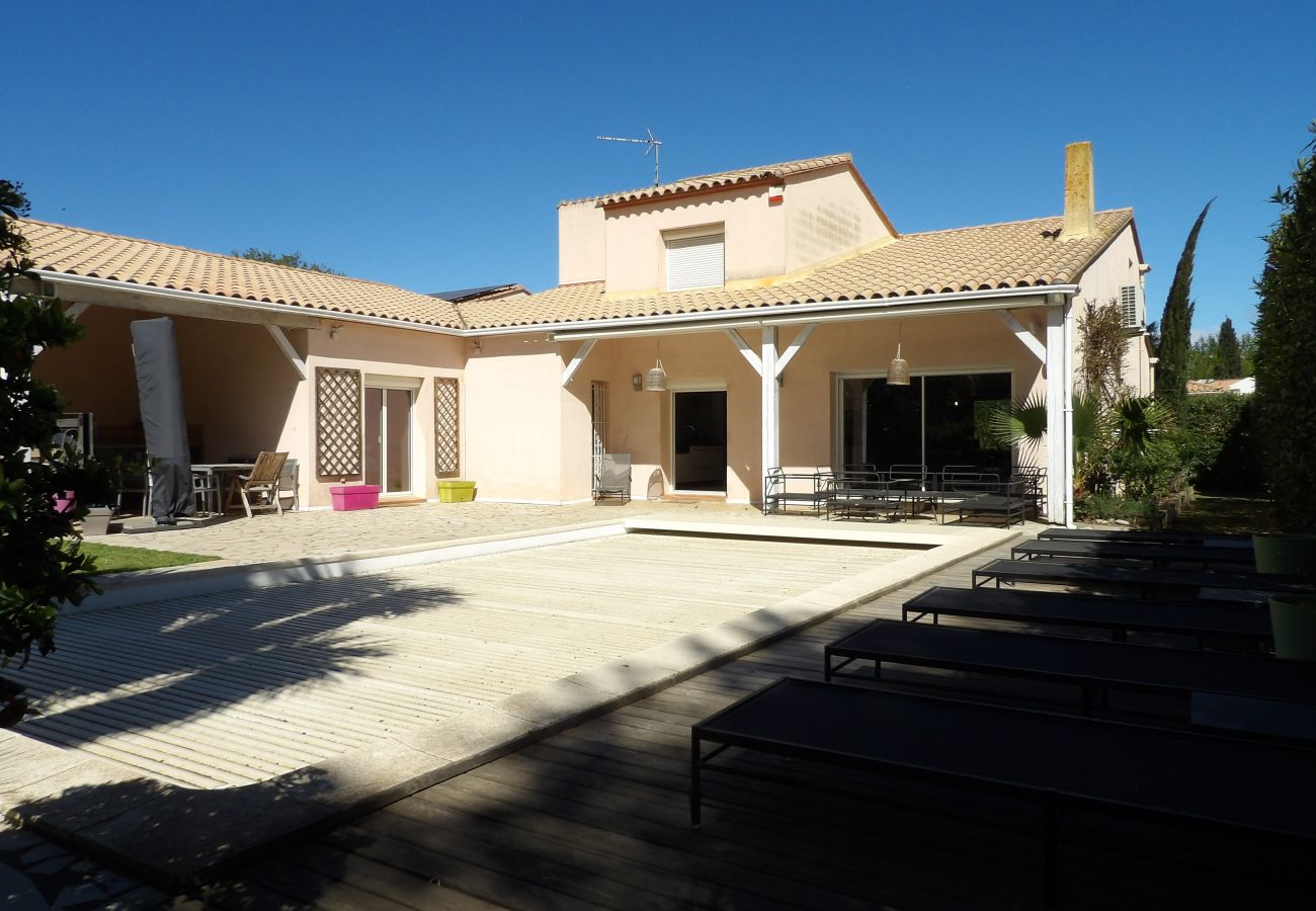 Villa à Saint-Cyprien - VILLA de charme avec piscine et jardin en bord de mer