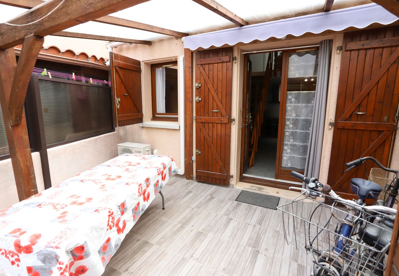 Maison à Saint-Cyprien - St Cyprien plage Maison avec terrasse et 2 vélos 