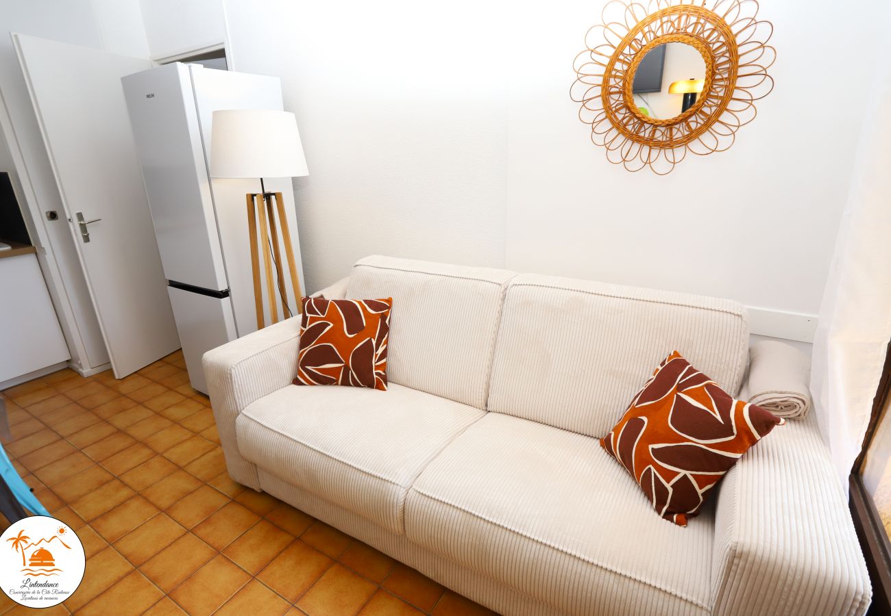 Appartement à Saint-Cyprien - St Cyprien classé 3 étoiles charmant rez de jardin 2 velos Piscine