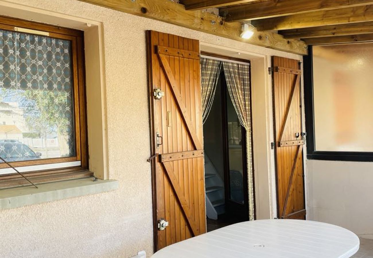 Maison mitoyenne à Saint-Cyprien - Petite maison avec terrasse en bord de plage!