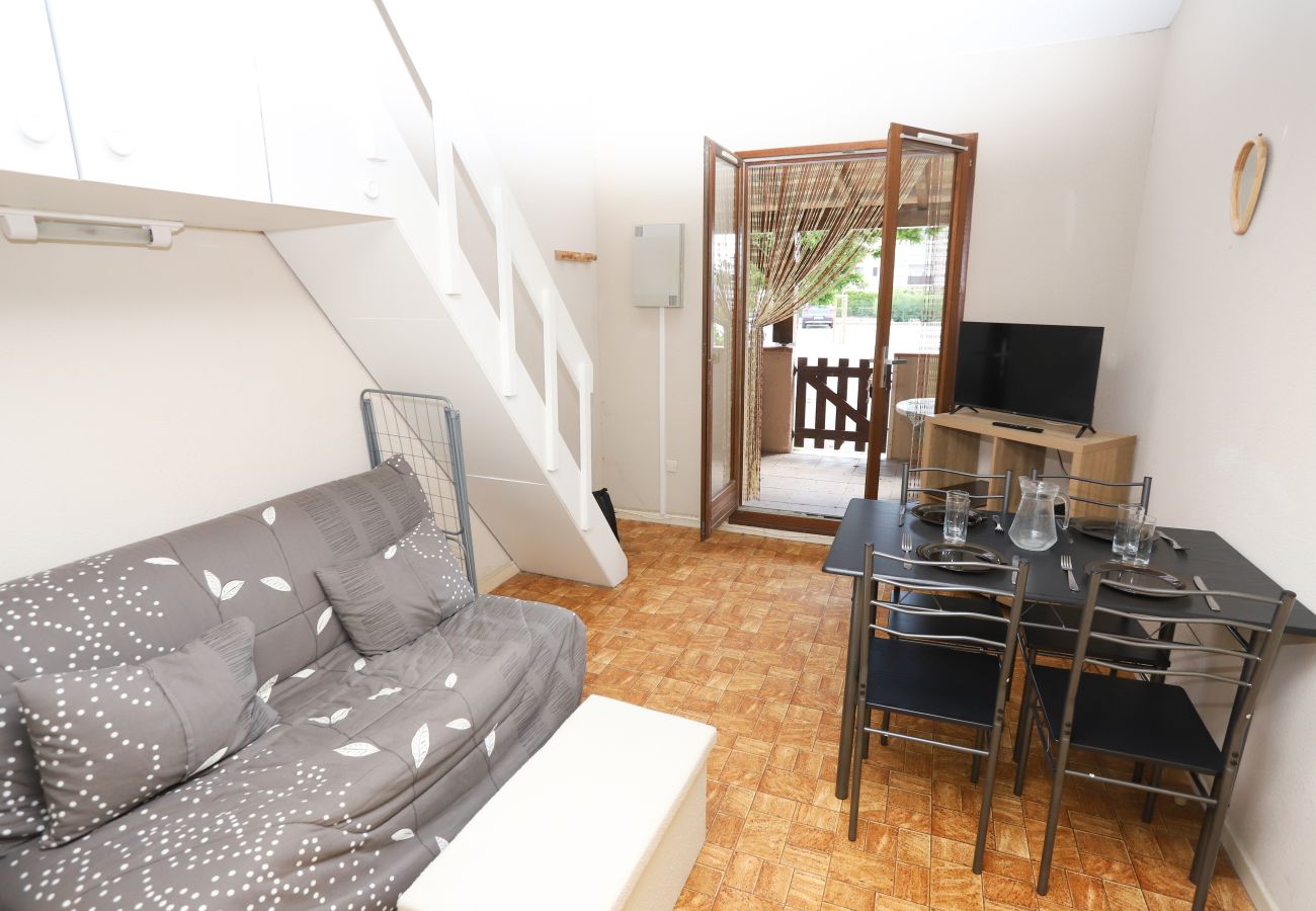 Maison mitoyenne à Saint-Cyprien - Petite maison avec terrasse en bord de plage!