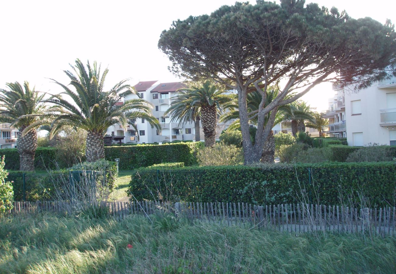 Studio à Saint-Cyprien - St cyprien appartement vue mer et piscine