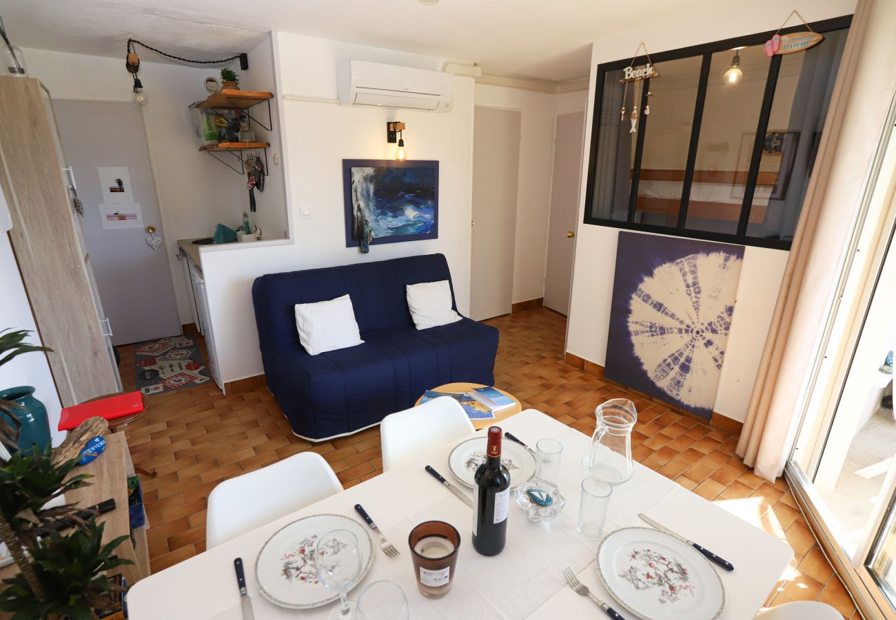 Studio à Saint-Cyprien - St cyprien appartement vue mer et piscine