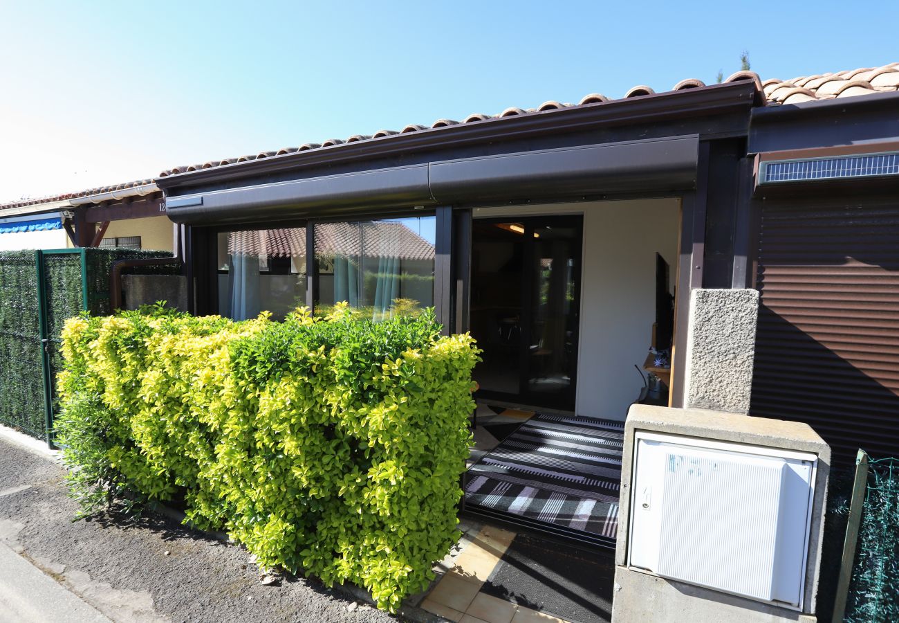 Maison mitoyenne à Saint-Cyprien - Petite maison sympa dans résidence avec piscine