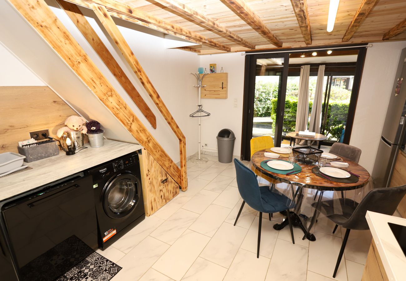 Maison mitoyenne à Saint-Cyprien - Petite maison sympa dans résidence avec piscine