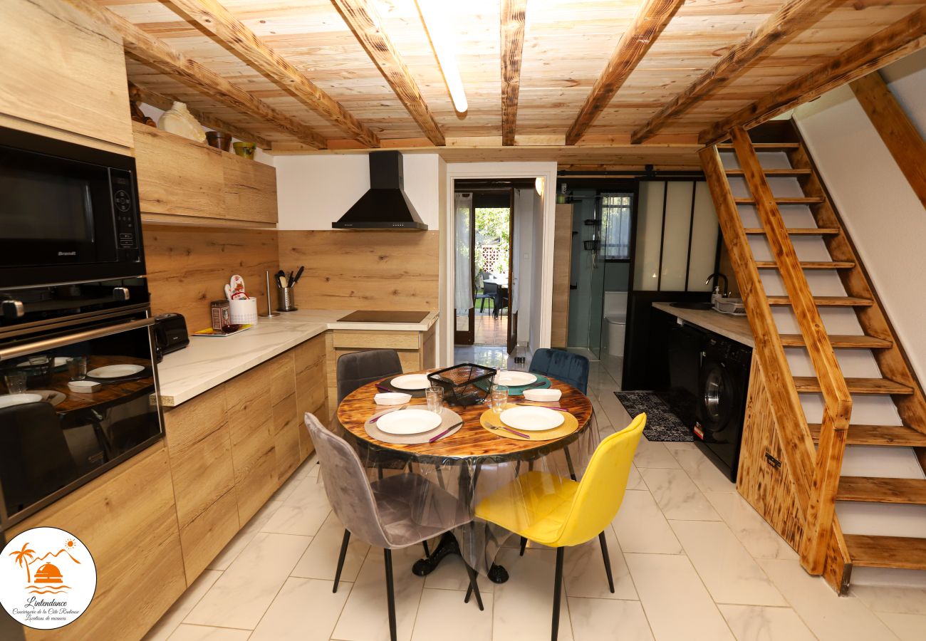 Maison mitoyenne à Saint-Cyprien - Petite maison sympa dans résidence avec piscine