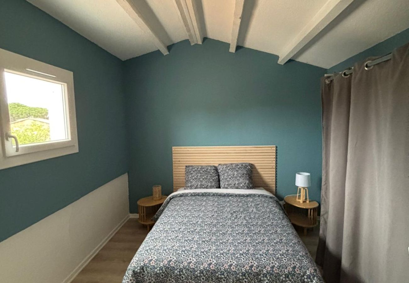 Maison à Saint-Cyprien - St Cyprien Belle maison rénovée avec jardin 4 à 6 p